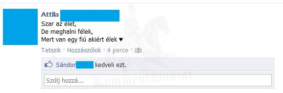 egy fiúért él :$
 
