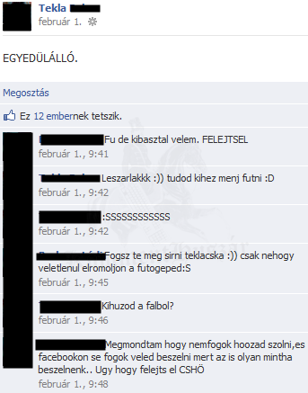 Egyedülálló.
 
